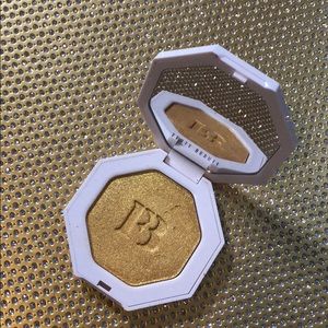 🏆 TROPHY WIFE 🏆 HIGHLIGHTER ✨✨